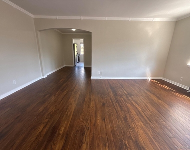 37 Spruce Street - Photo Thumbnail 1