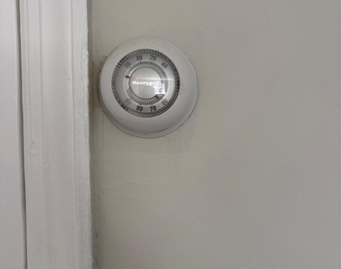 37 Spruce Street - Photo Thumbnail 13
