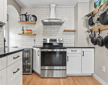 598 N Lake Boulevard - Photo Thumbnail 16