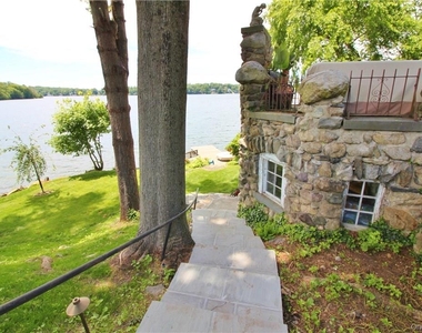 598 N Lake Boulevard - Photo Thumbnail 7
