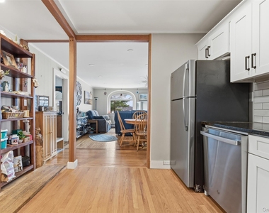 598 N Lake Boulevard - Photo Thumbnail 17