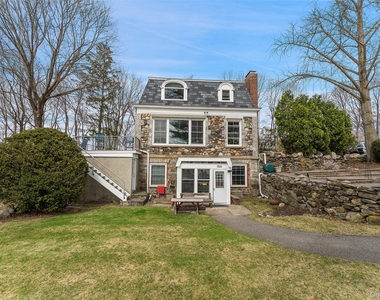 598 N Lake Boulevard - Photo Thumbnail 1
