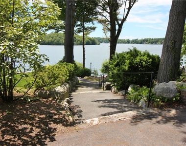 598 N Lake Boulevard - Photo Thumbnail 6