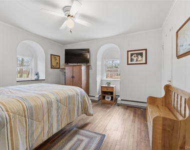 598 N Lake Boulevard - Photo Thumbnail 28