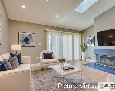 268 Kempsey Drive - Photo Thumbnail 4