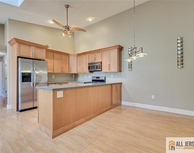 268 Kempsey Drive - Photo Thumbnail 8