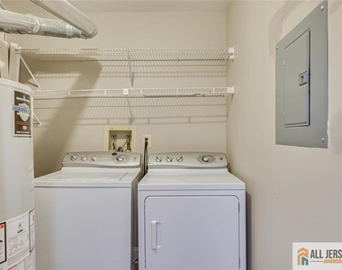 268 Kempsey Drive - Photo Thumbnail 23