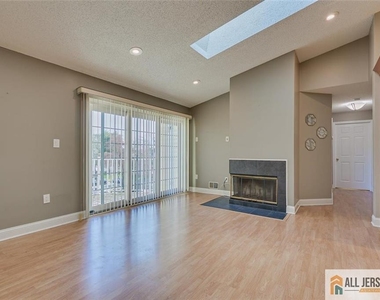 268 Kempsey Drive - Photo Thumbnail 3