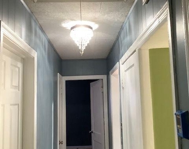 3212 Campbell Drive - Photo Thumbnail 6