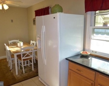 3212 Campbell Drive - Photo Thumbnail 5