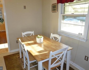 3212 Campbell Drive - Photo Thumbnail 4