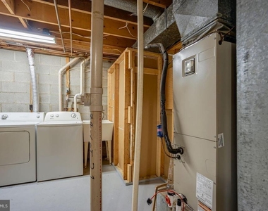 6356 Shaundale Drive - Photo Thumbnail 26