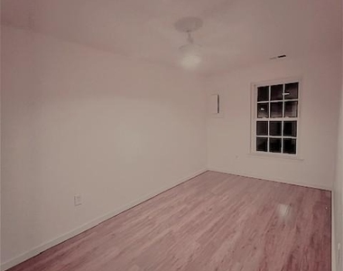 6356 Shaundale Drive - Photo Thumbnail 24