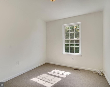 6356 Shaundale Drive - Photo Thumbnail 18