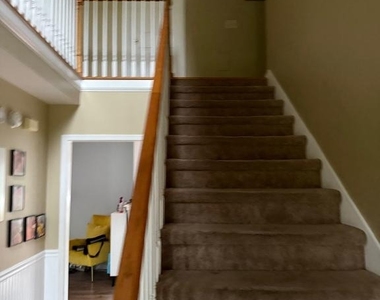 6014 Gloucester Court - Photo Thumbnail 10