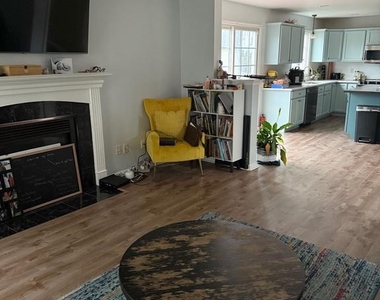 6014 Gloucester Court - Photo Thumbnail 6