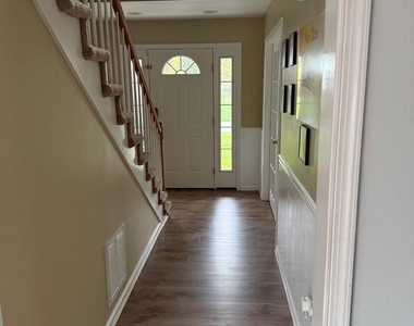 6014 Gloucester Court - Photo Thumbnail 2