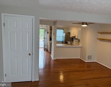 14724 Crosswood Terrace - Photo Thumbnail 3