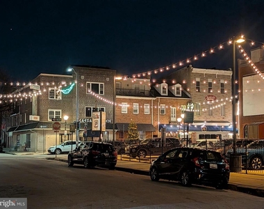 919 Stiles Street - Photo Thumbnail 4