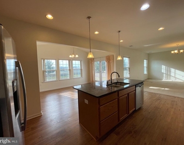 103 Alexandreas Court - Photo Thumbnail 14