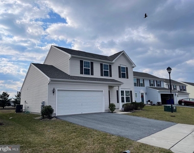 103 Alexandreas Court - Photo Thumbnail 2