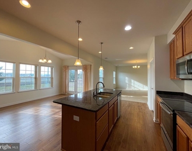 103 Alexandreas Court - Photo Thumbnail 12