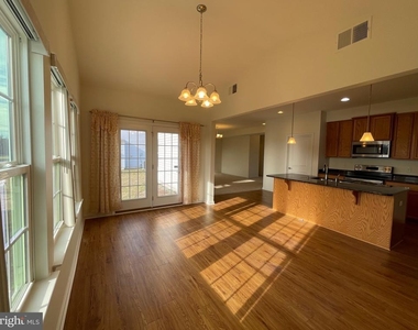 103 Alexandreas Court - Photo Thumbnail 8