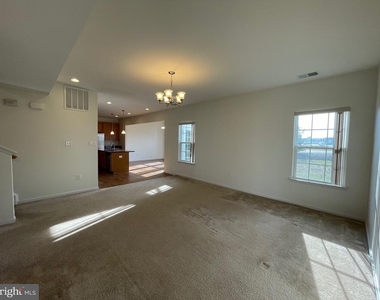 103 Alexandreas Court - Photo Thumbnail 18