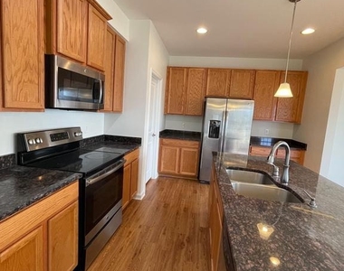 103 Alexandreas Court - Photo Thumbnail 11