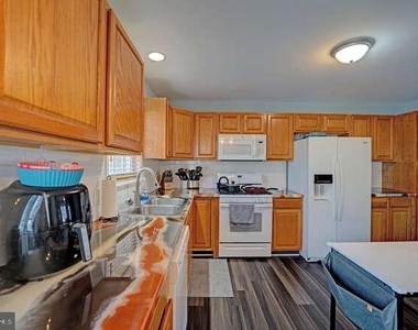 110 Fox Dale Road - Photo Thumbnail 16