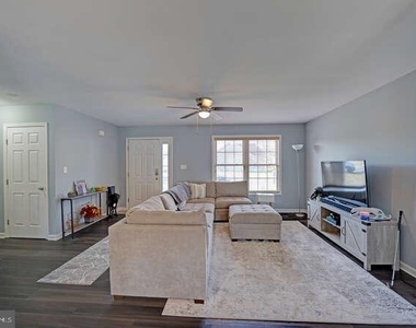 110 Fox Dale Road - Photo Thumbnail 10