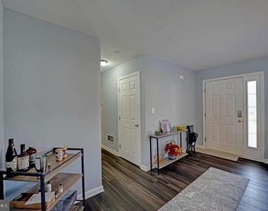 110 Fox Dale Road - Photo Thumbnail 8