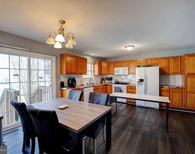 110 Fox Dale Road - Photo Thumbnail 24