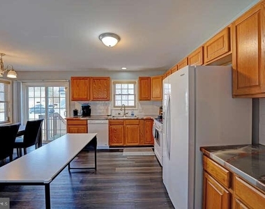 110 Fox Dale Road - Photo Thumbnail 14