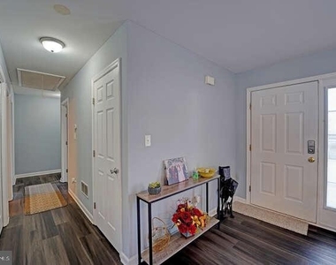 110 Fox Dale Road - Photo Thumbnail 5