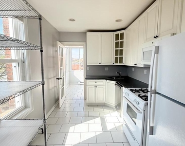 1320 G Street Ne - Photo Thumbnail 1