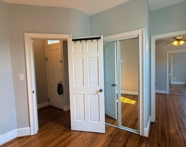 1320 G Street Ne - Photo Thumbnail 7