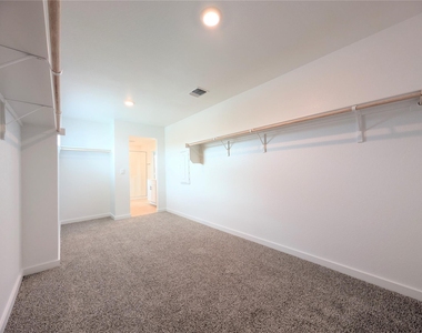 9400 Oxbow Strap Dr - Photo Thumbnail 28