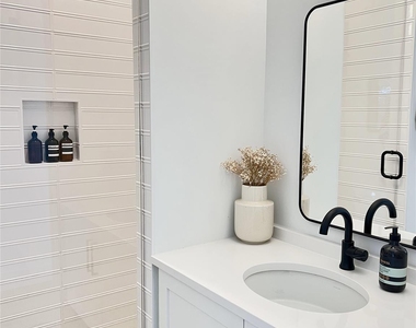7809 Mullen Dr - Photo Thumbnail 10
