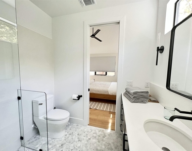 7809 Mullen Dr - Photo Thumbnail 15