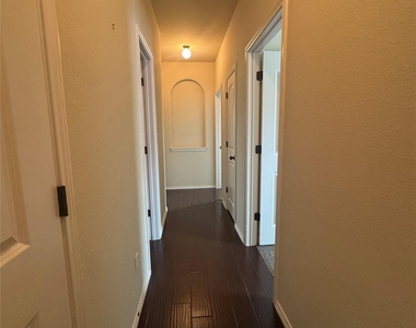 1112 Brendon Lee Ln - Photo Thumbnail 28