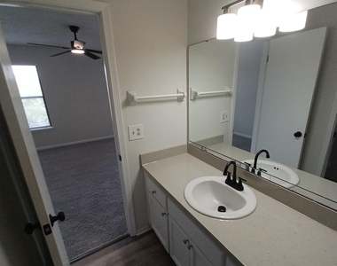 1201 Douglas Street - Photo Thumbnail 16