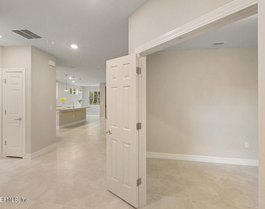 443 Orchard Pass Avenue - Photo Thumbnail 2