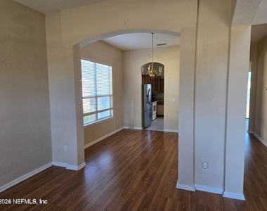 1541 Harvest Cove Drive - Photo Thumbnail 4