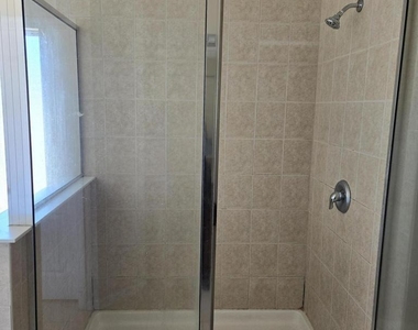 1541 Harvest Cove Drive - Photo Thumbnail 16