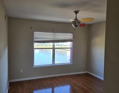 1541 Harvest Cove Drive - Photo Thumbnail 21