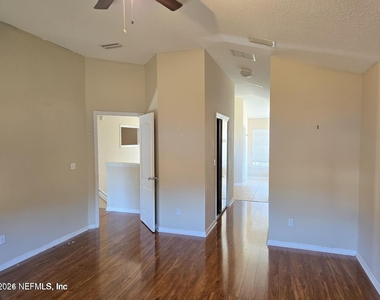 1541 Harvest Cove Drive - Photo Thumbnail 20