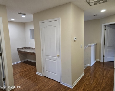 1541 Harvest Cove Drive - Photo Thumbnail 31