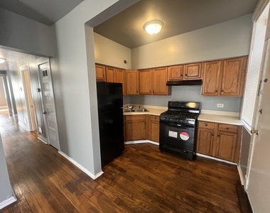 734 E 95th Street - Photo Thumbnail 5