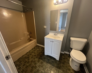 734 E 95th Street - Photo Thumbnail 6